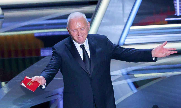 Anthony Hopkins signs record deal as a composer
